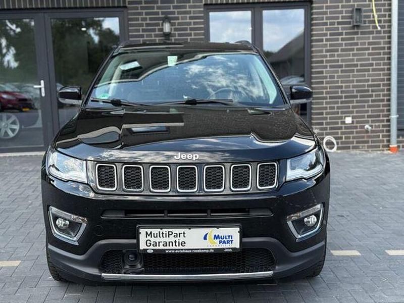 Gebraucht Jeep Compass Limited 140 PS (102 kW) 2017 Diamond black SUV