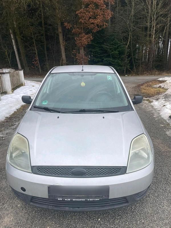 Gebraucht Ford Fiesta 80 PS (58 kW) 2004 Grün Kleinwagen