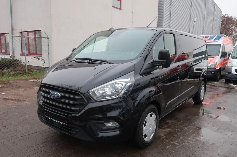 Gebraucht Ford Transit Custom Trend 131 PS (96 kW) 2021 Schwarz Limousine