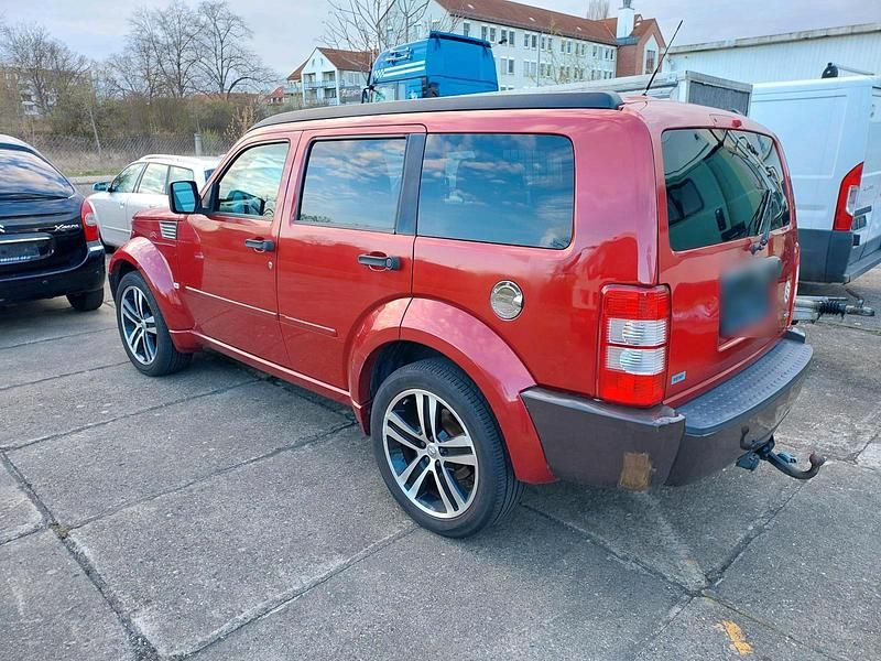 Gebraucht Dodge Nitro 130 PS (95 kW) 2008 Rot SUV