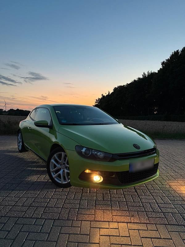 Grün Gebraucht 2009 VW Scirocco Coupé | 9.500 € - Bild 1/4