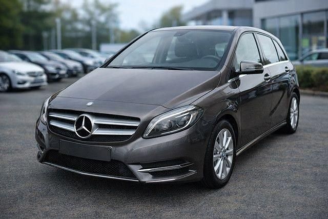 Gebraucht Mercedes B220 170 PS (125 kW) 2013 Grau metallic Van / Kleinbus