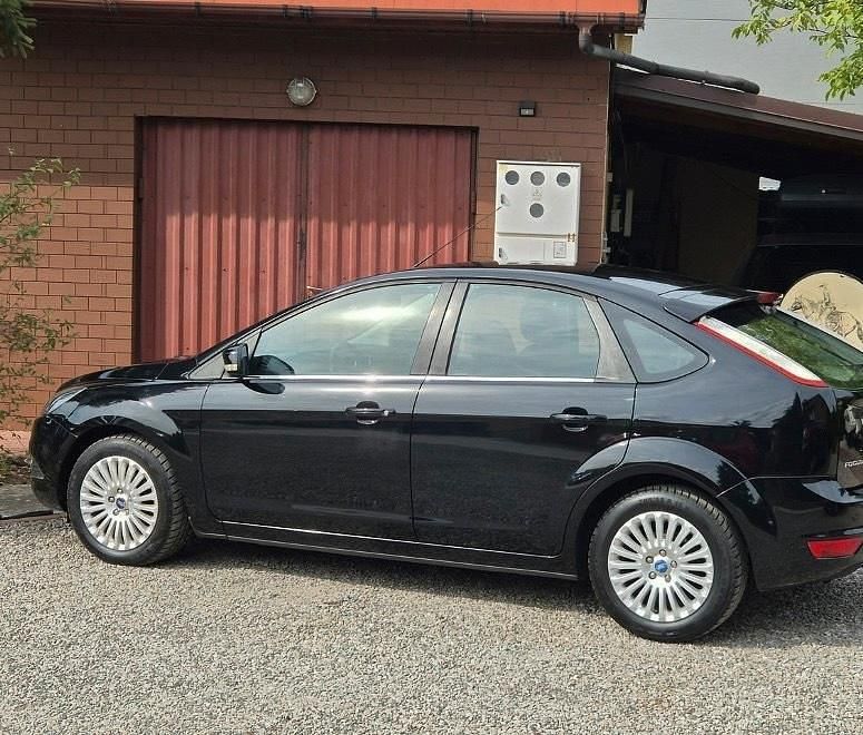 Gebraucht Ford Focus 101 PS (74 kW) 2008 Schwarz Limousine
