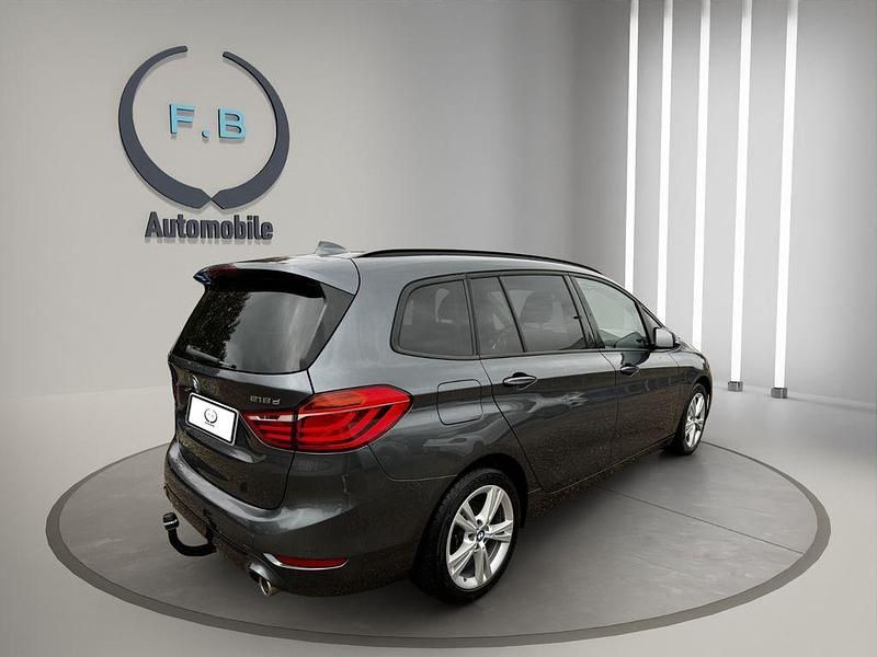 Gebraucht BMW 218 Sport Line 150 PS (110 kW) 2021 Mineralgrau metallic Van / Kleinbus