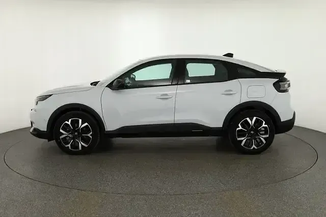 Neu Citroën C4 145 PS (106 kW) 2025 Weiß SUV