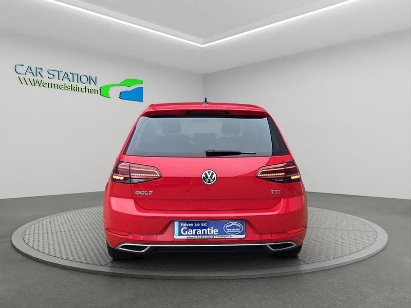 Gebraucht VW Golf VII Highline 150 PS (110 kW) 2017 Rot Limousine