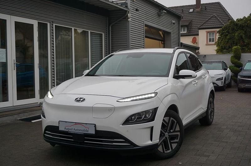 Weiß Gebraucht 2023 Hyundai Kona SUV | 17.399 € (Guter Preis) - Bild 1/4
