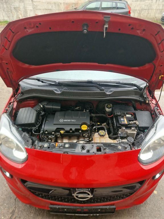 Gebraucht Opel Adam 101 PS (74 kW) 2014 Rot Kleinwagen