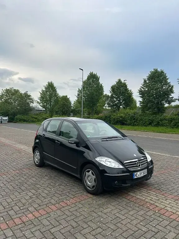 Gebraucht Mercedes A150 Elegance 95 PS (69 kW) 2006 Schwarz Van / Kleinbus