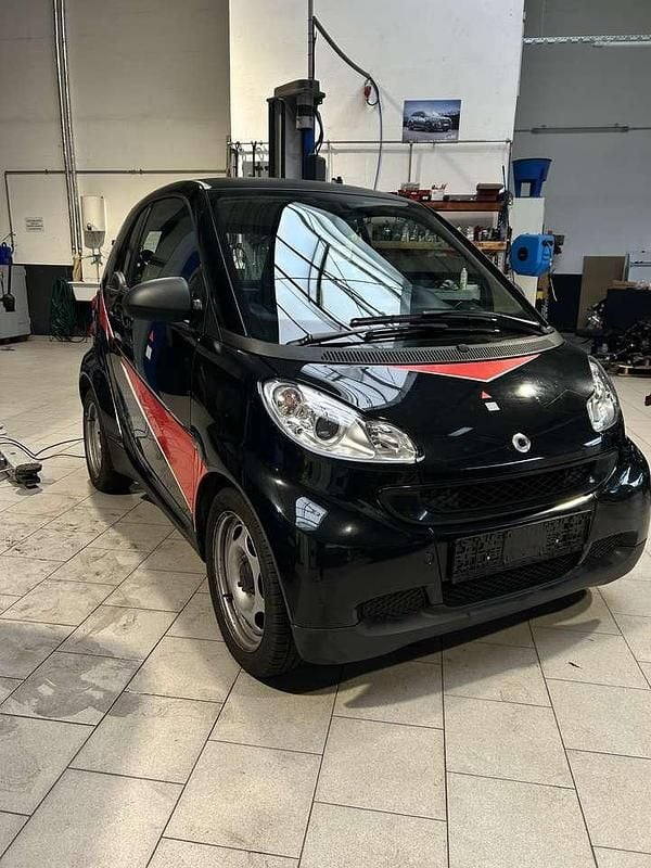Gebraucht Smart ForTwo Coupé 54 PS (39 kW) 2011 Schwarz Kleinwagen
