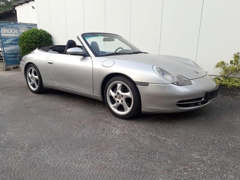 Gebraucht Porsche 911 300 PS (220 kW) 1999 Silber metallic Cabrio