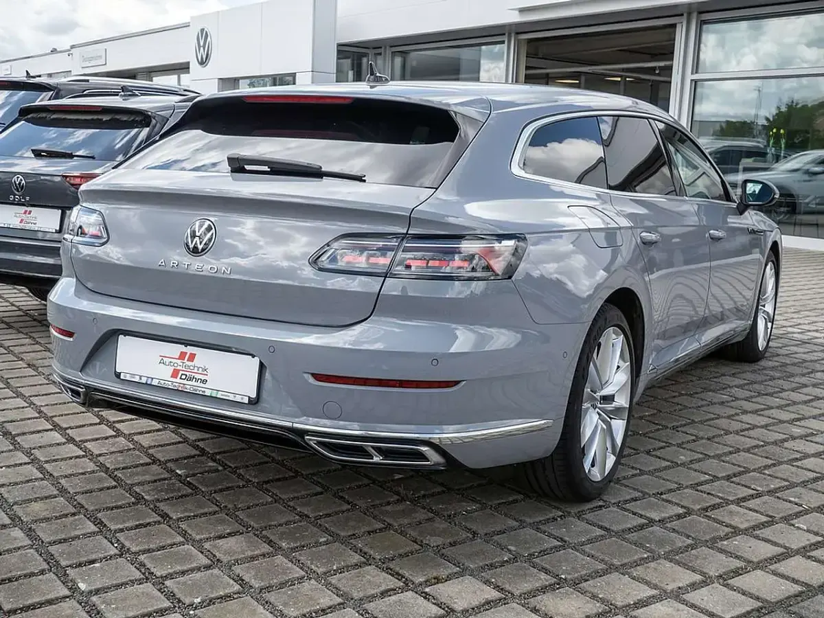 Gebraucht VW Arteon R-line 190 PS (139 kW) 2023 Mondstein grau Kombi