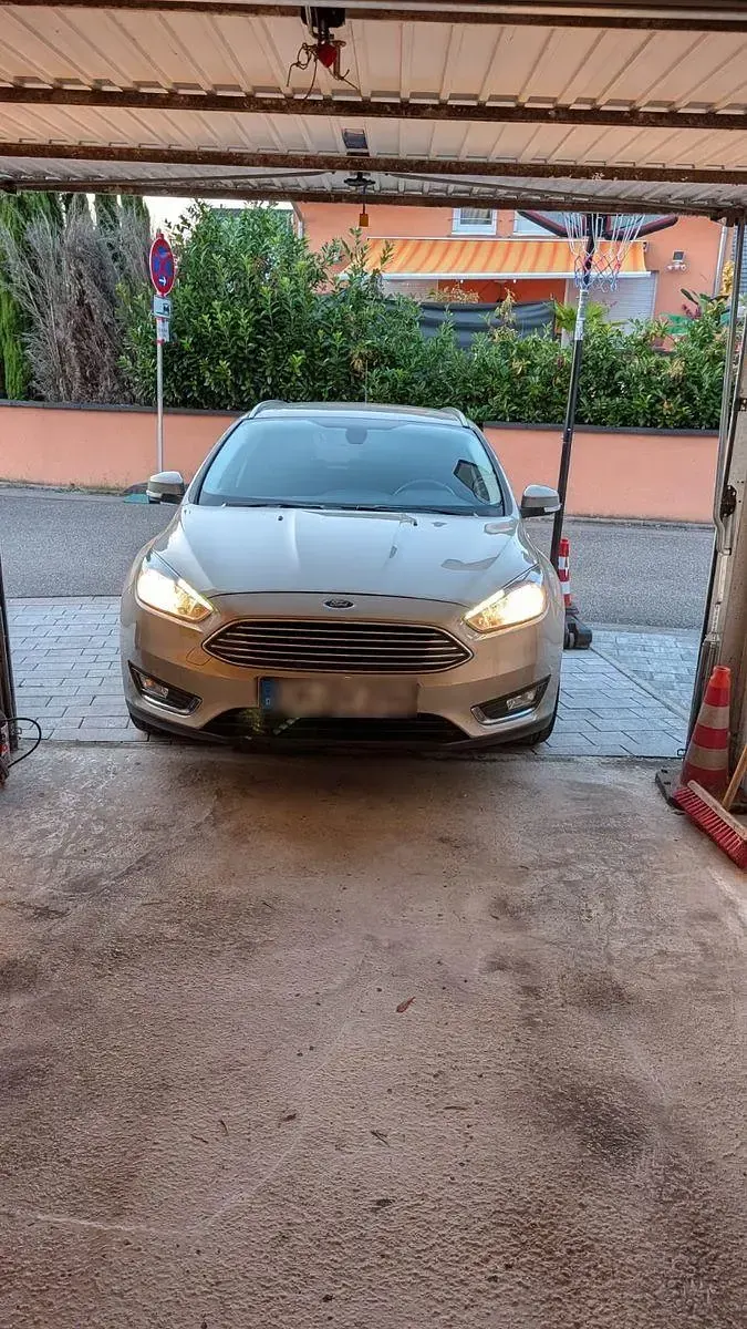 Gebraucht Ford Focus Titanium 125 PS (91 kW) 2016 Kombi