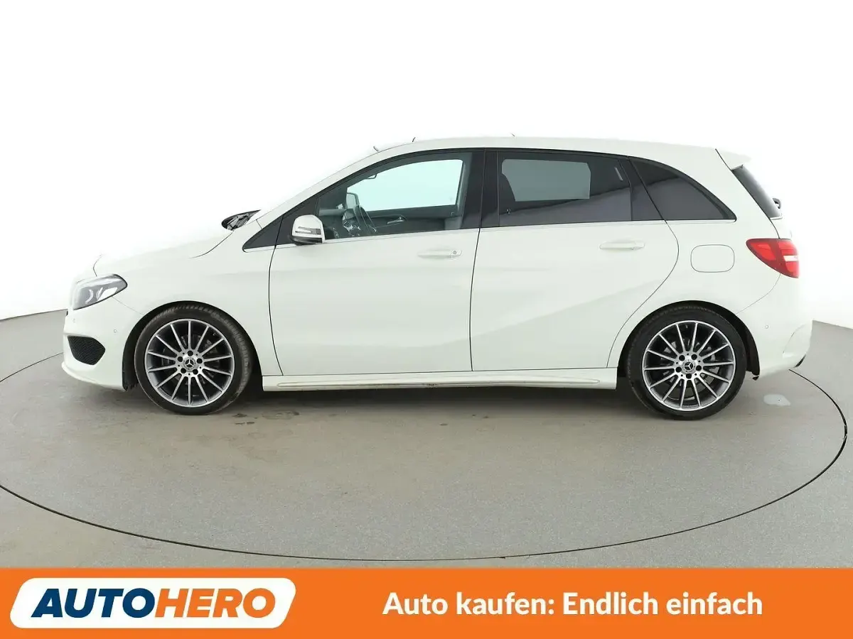 Gebraucht Mercedes B200 AMG line 136 PS (100 kW) 2017 Weiß Van / Kleinbus