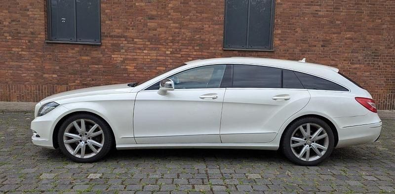 Gebraucht Mercedes CLS250 Shooting Brake 204 PS (150 kW) 2012 Weiß Kombi