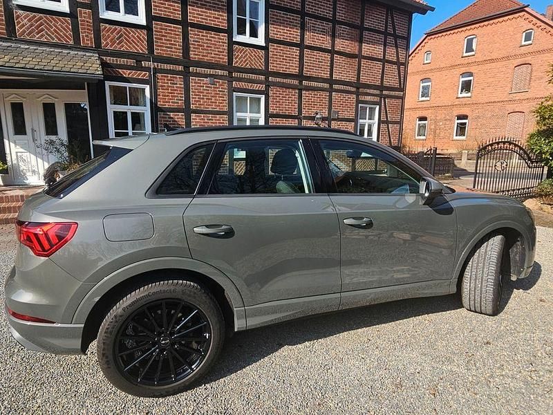 Gebraucht Audi Q3 150 PS (110 kW) 2019 Grau SUV