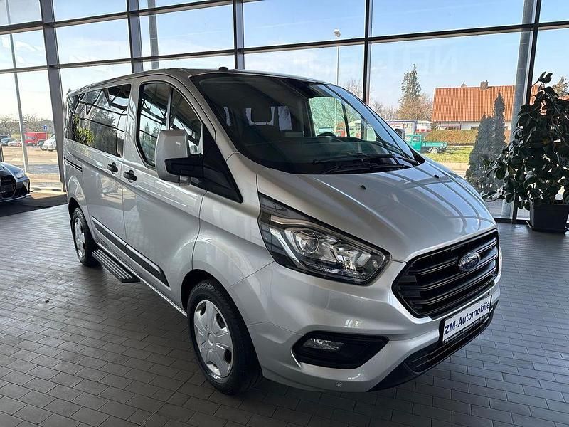 Gebraucht Ford Transit Custom 131 PS (96 kW) 2019 Silber Van / Kleinbus