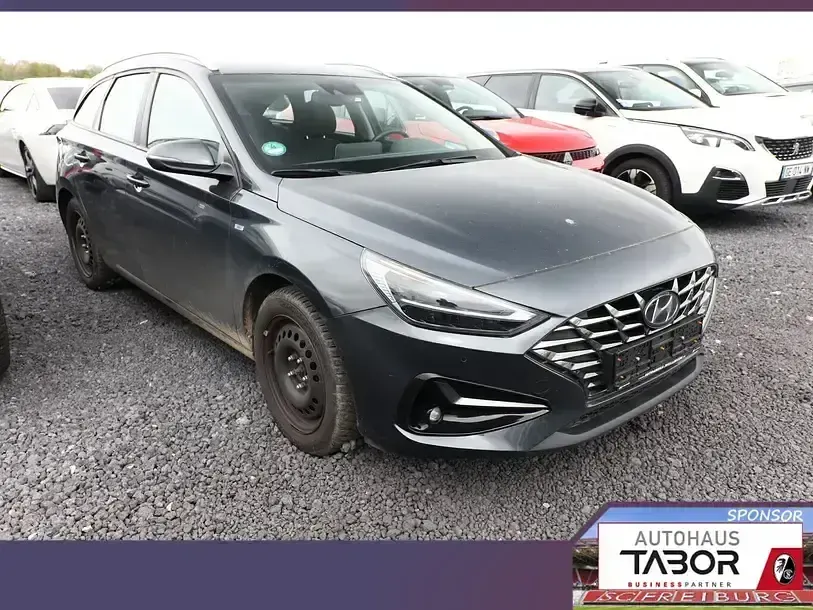 Gebraucht Hyundai i30 Trend 120 PS (88 kW) 2022 Grau metallic Kombi