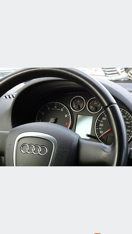 Gold Gebraucht 2006 Audi A3 Sportback Kleinwagen | 3.600 € (Fairer Preis) - Bild 1/4