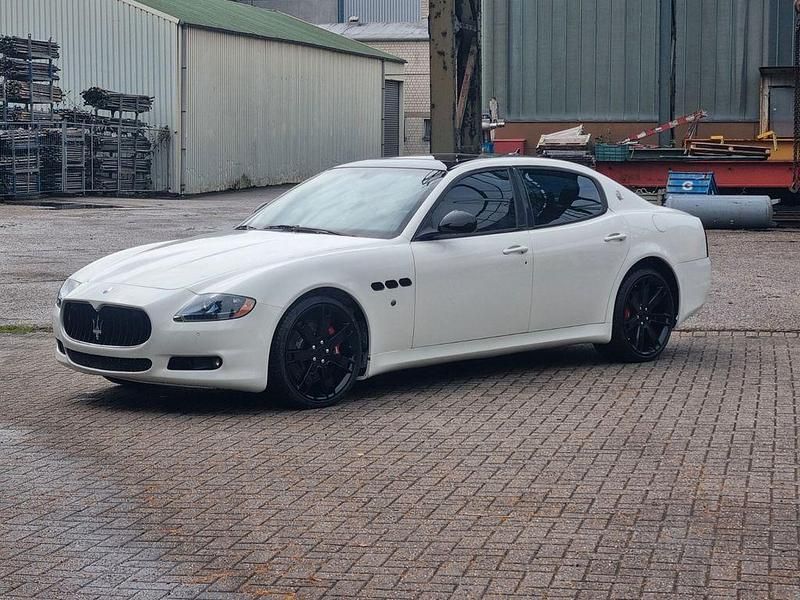 Weiß Gebraucht 2013 Maserati Quattroporte GT Limousine | 34.000 € - Bild 1/4