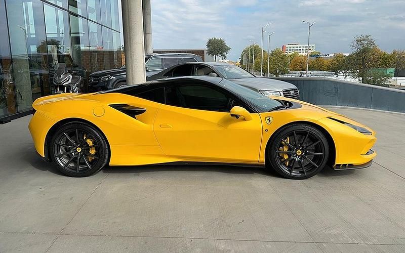 Gebraucht Ferrari F8 721 PS (530 kW) 2021 Gelb