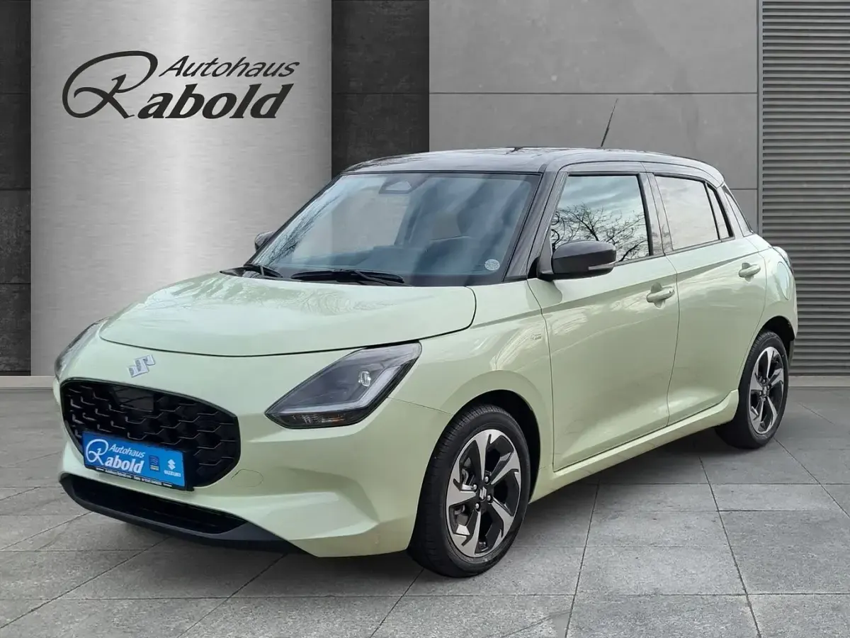 Gebraucht Suzuki Swift Comfort 83 PS (61 kW) 2025 Limousine