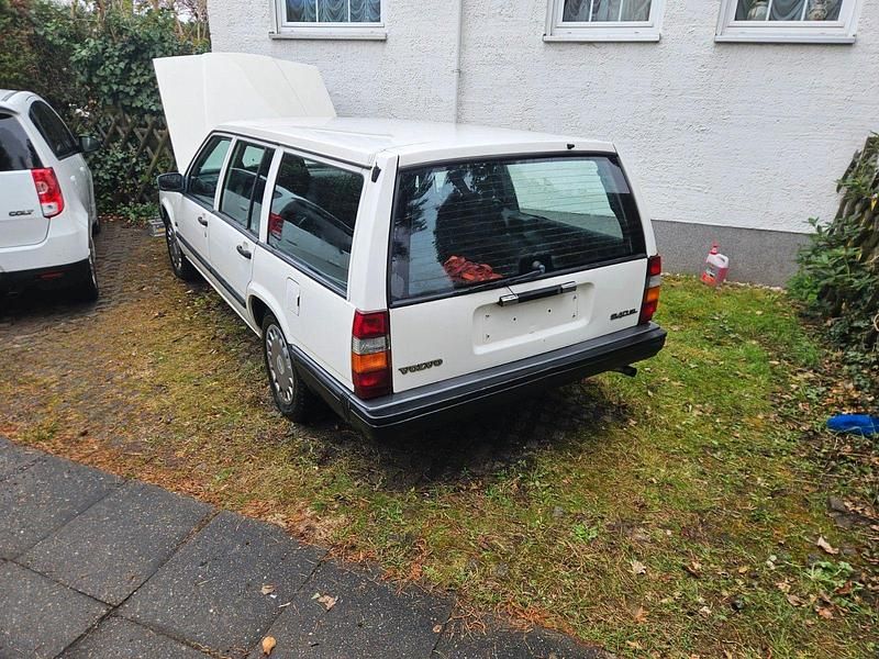 Second-hand Volvo 940 111 CP (81 kW) 1992 Alb Break