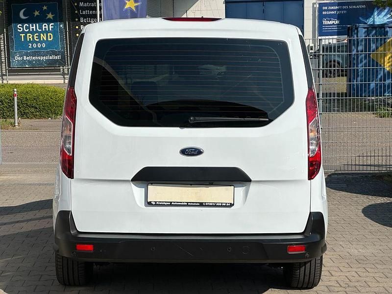 Gebraucht Ford Tourneo Connect 99 PS (72 kW) 2022 Weiß Van / Kleinbus