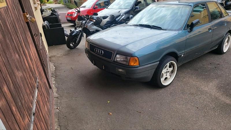 Second-hand Audi 80 90 CP (66 kW) 1987 Gri Berlinǎ