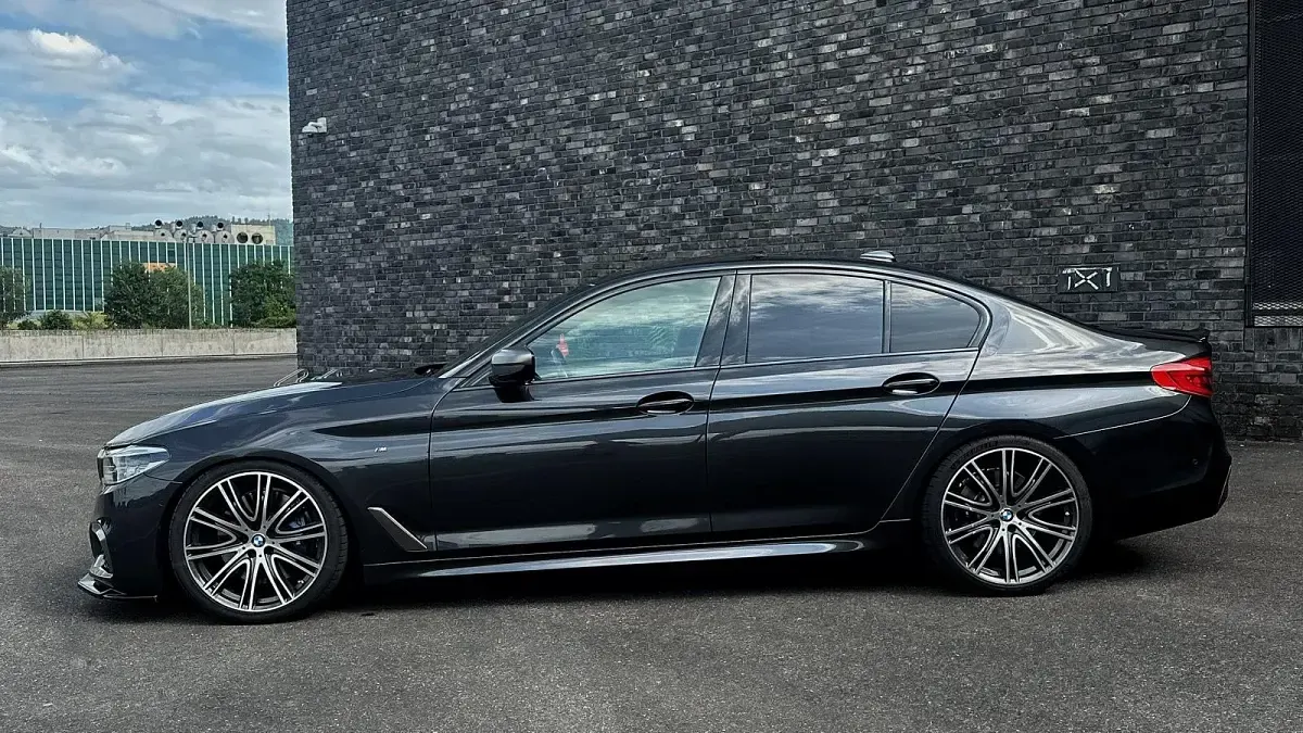 Gebraucht BMW M550 Performance 462 PS (339 kW) 2017 Grau Limousine