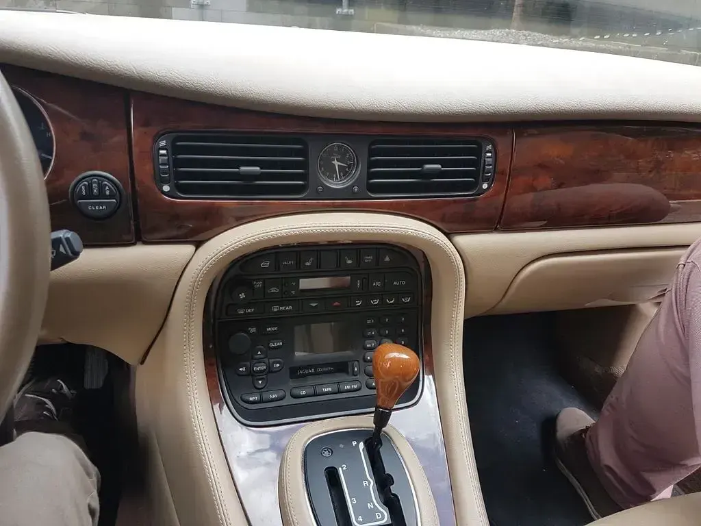 Gebraucht Jaguar XJ8 284 PS (208 kW) 2001 Blau Limousine