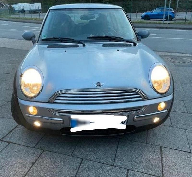 Second-hand Mini Cooper 90 CP (66 kW) 2004 Argintiu Hatchback