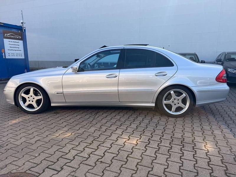 Usata Mercedes E280 231 CV (169 kW) 2006 Argento Berlina