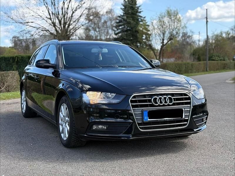 Gebraucht Audi A4 Ambiente 143 PS (105 kW) 2012 Schwarz Kombi
