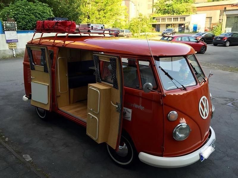 Rot Gebraucht 1964 VW T1 Van | 47.998 € - Bild 1/4