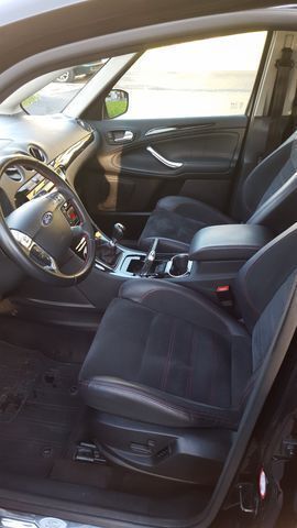 Gebraucht Ford S-MAX Titanium S 163 PS (119 kW) 2011 Schwarz metallic Van / Kleinbus