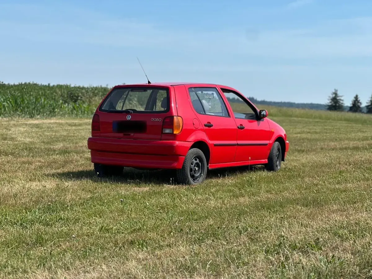 Gebraucht VW Polo Basis 50 PS (36 kW) 1999 Rot Limousine