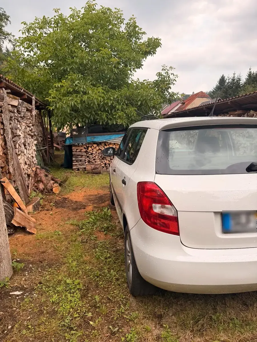 Gebraucht Skoda Fabia 60 PS (44 kW) 2011 Weiß Limousine
