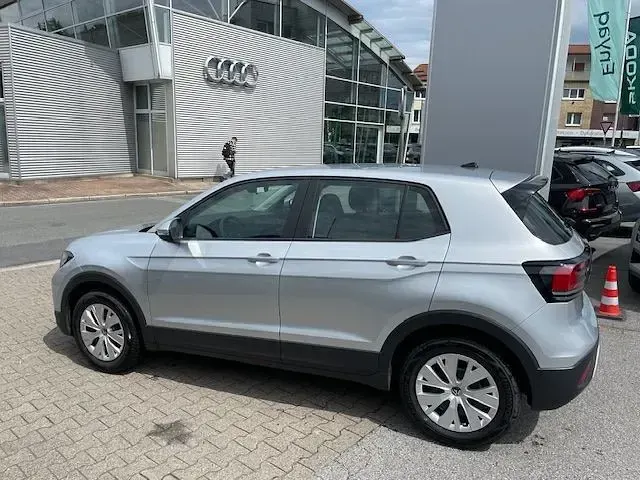 Gebraucht VW T-Cross 95 PS (69 kW) 2025 Reflexsilber metallic SUV