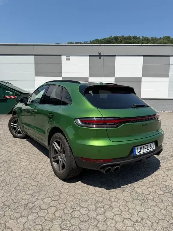 Gebraucht Porsche Macan 252 PS (185 kW) 2022 Grün SUV