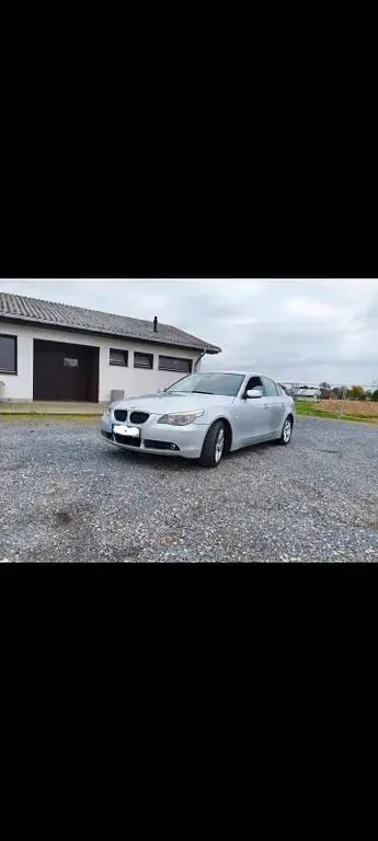 Gebraucht BMW 530 231 PS (169 kW) 2004 Silber Limousine