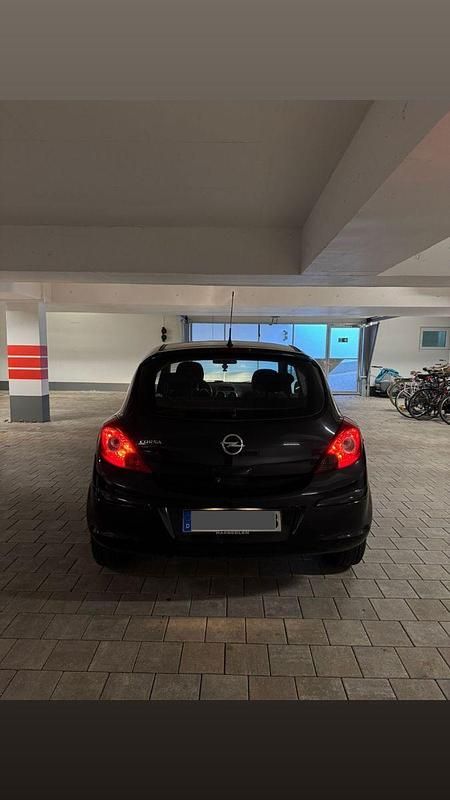 Gebraucht Opel Corsa Active 87 PS (63 kW) 2012 Schwarz Kleinwagen