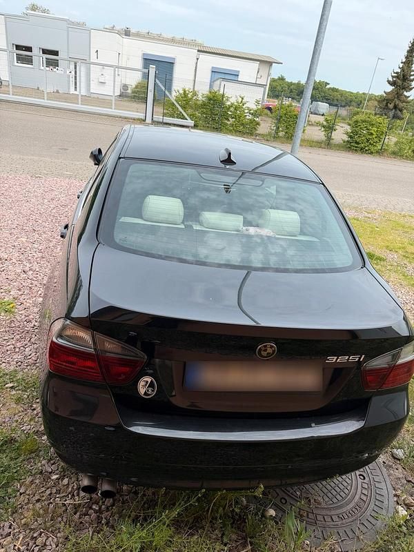 Second-hand BMW 325 218 CP (160 kW) 2006 Negru Berlinǎ