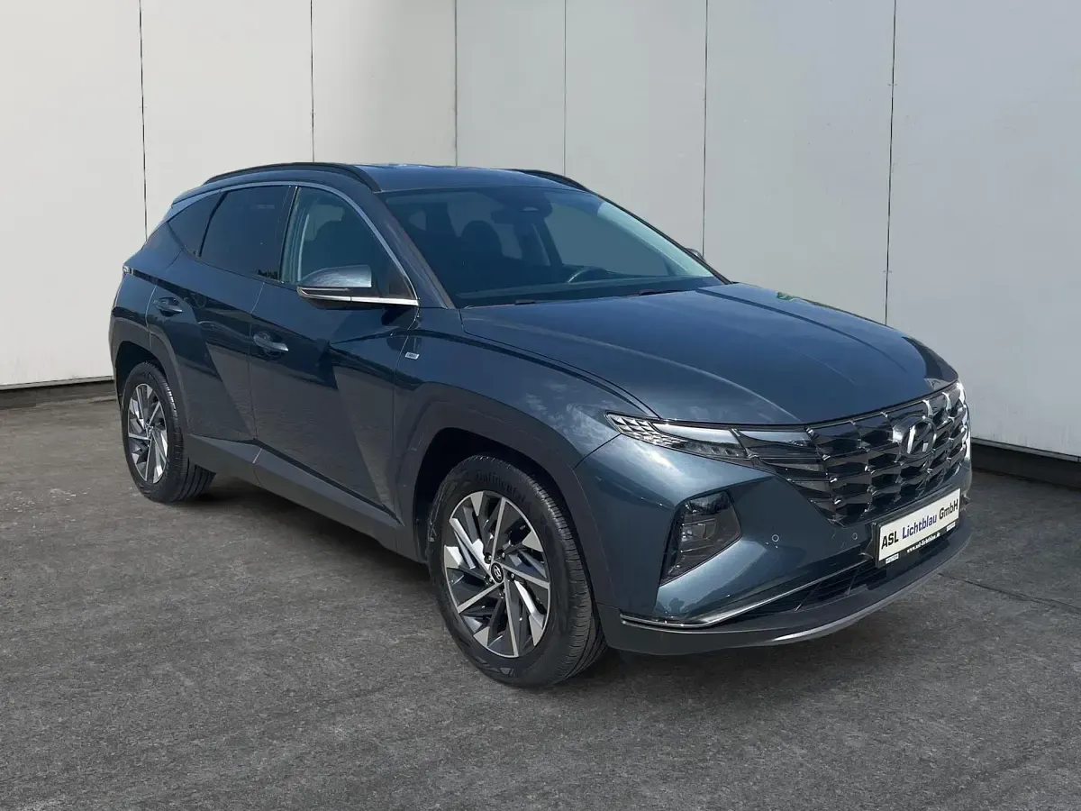 Gebraucht Hyundai Tucson Trend 150 PS (110 kW) 2022 Teal blue SUV