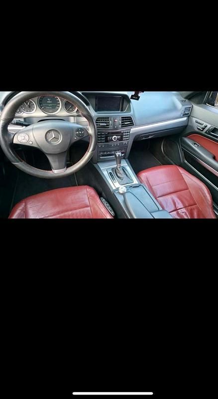 Gebraucht Mercedes E350 231 PS (169 kW) 2010 Schwarz Coupé