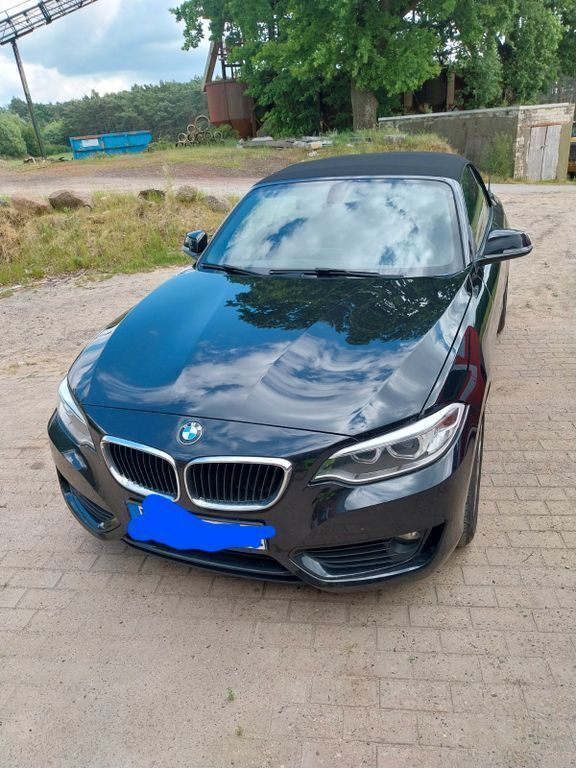 Schwarz Gebraucht 2017 BMW 218 Advantage Cabrio | 20.500 € (Fairer Preis) - Bild 1/4