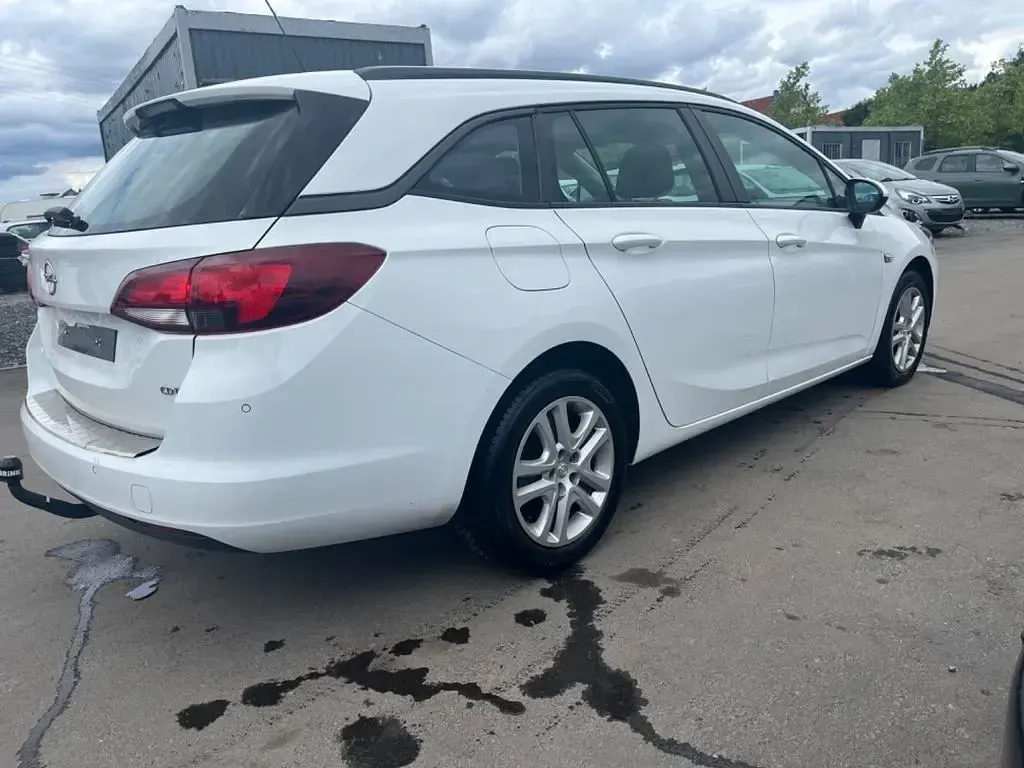 Gebraucht Opel Astra Dynamic 136 PS (100 kW) 2017 Weiß Kombi