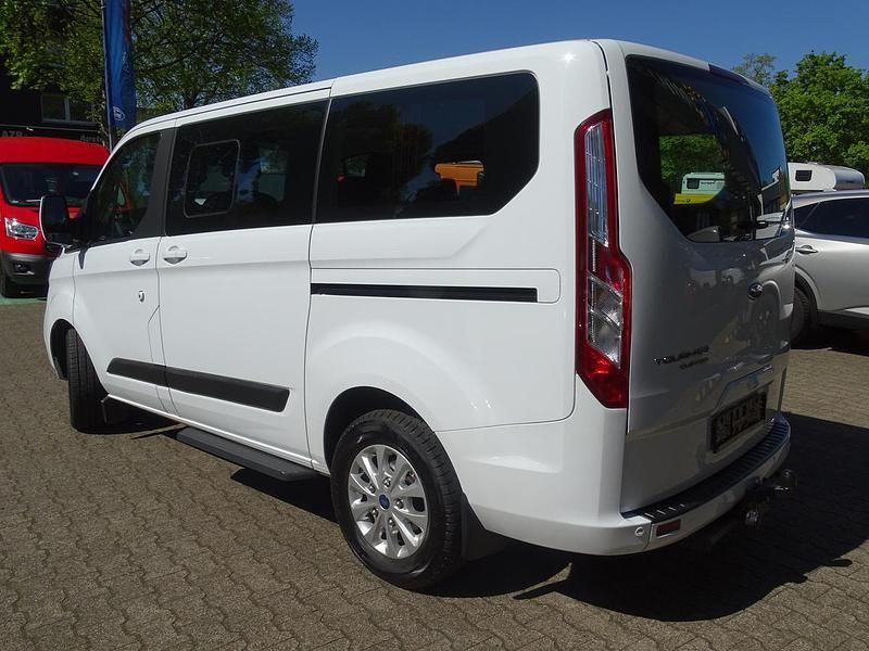 Gebraucht Ford Tourneo Custom Trend 131 PS (96 kW) 2021 Weiß Van