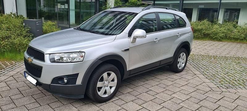 Gebraucht Chevrolet Captiva LT 167 PS (122 kW) 2012 Silber SUV