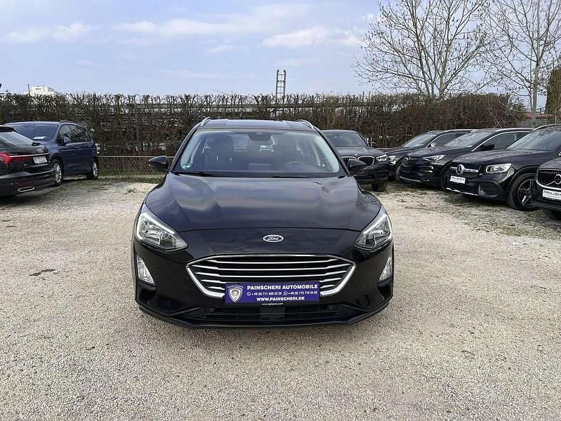 Gebraucht Ford Focus Cool & Connect 95 PS (69 kW) 2020 Agate black Kombi